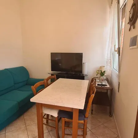 30mt Dalla Spiaggia Con Terrazza Vista Mare Ferienhaus Lido di Jesolo